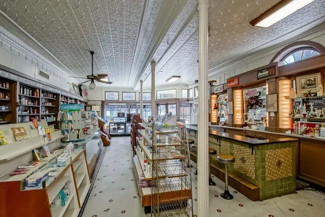 $1,625,000 | 1101 Royal Street, New Orleans, LA 70116