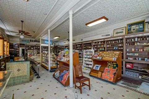 $1,625,000 | 1101 Royal Street, New Orleans, LA 70116