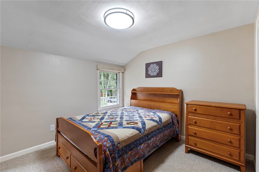 693 Ashdon Circle Webster, NY 14580 - Photo 31 of 50 second bedroom