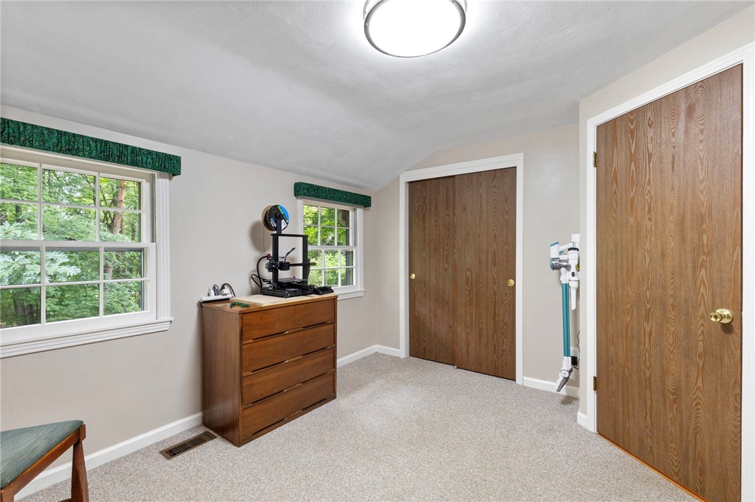 693 Ashdon Circle Webster, NY 14580 - Photo 34 of 50 third bedroom