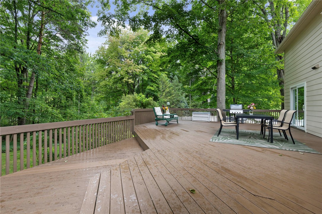 693 Ashdon Circle Webster, NY 14580 - Photo 43 of 50 Back deck