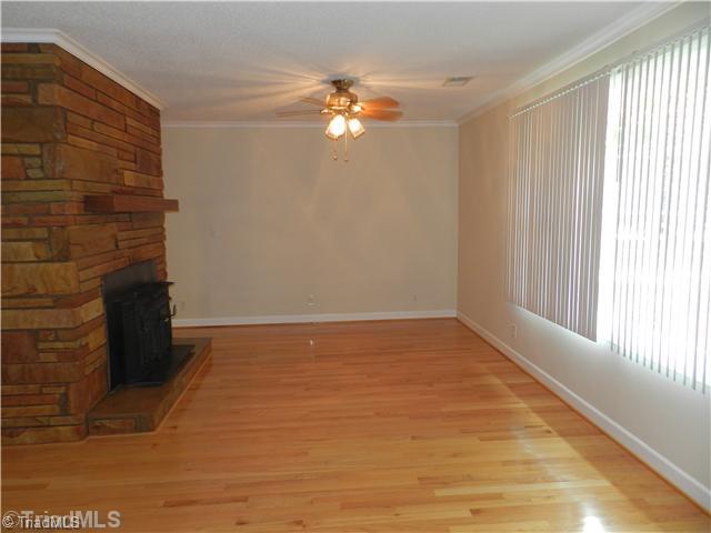 295 Shoals Road Pinnacle, NC 27043 - Photo 3 of 16 Living Room.
