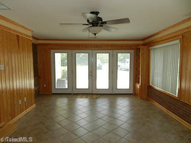 295 Shoals Road Pinnacle, NC 27043 - Photo 7 of 16 Sunroom.