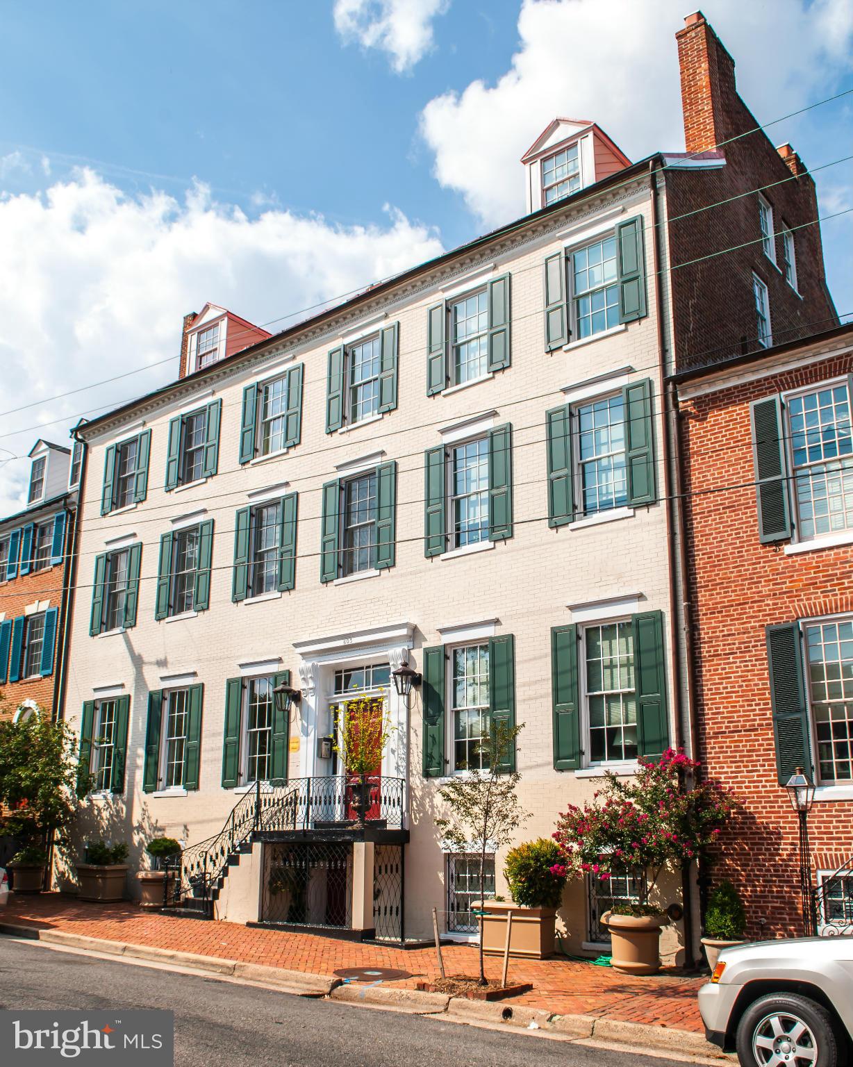 603 Queen Street, Unit 2 Alexandria, VA 22314 - Photo 23 of 29 Exterior (Front)