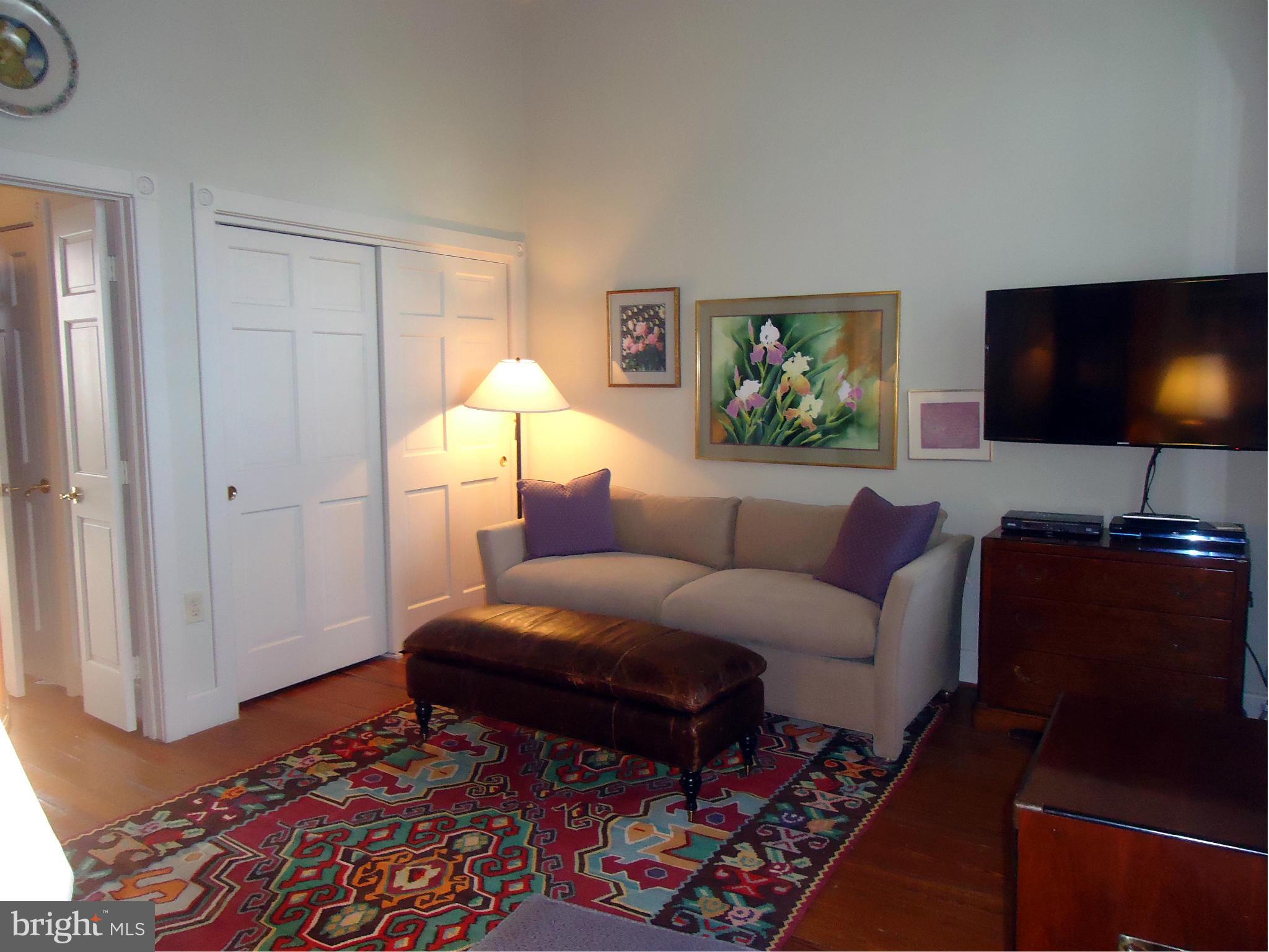 603 Queen Street, Unit 2 Alexandria, VA 22314 - Photo 8 of 29 Bedroom 2