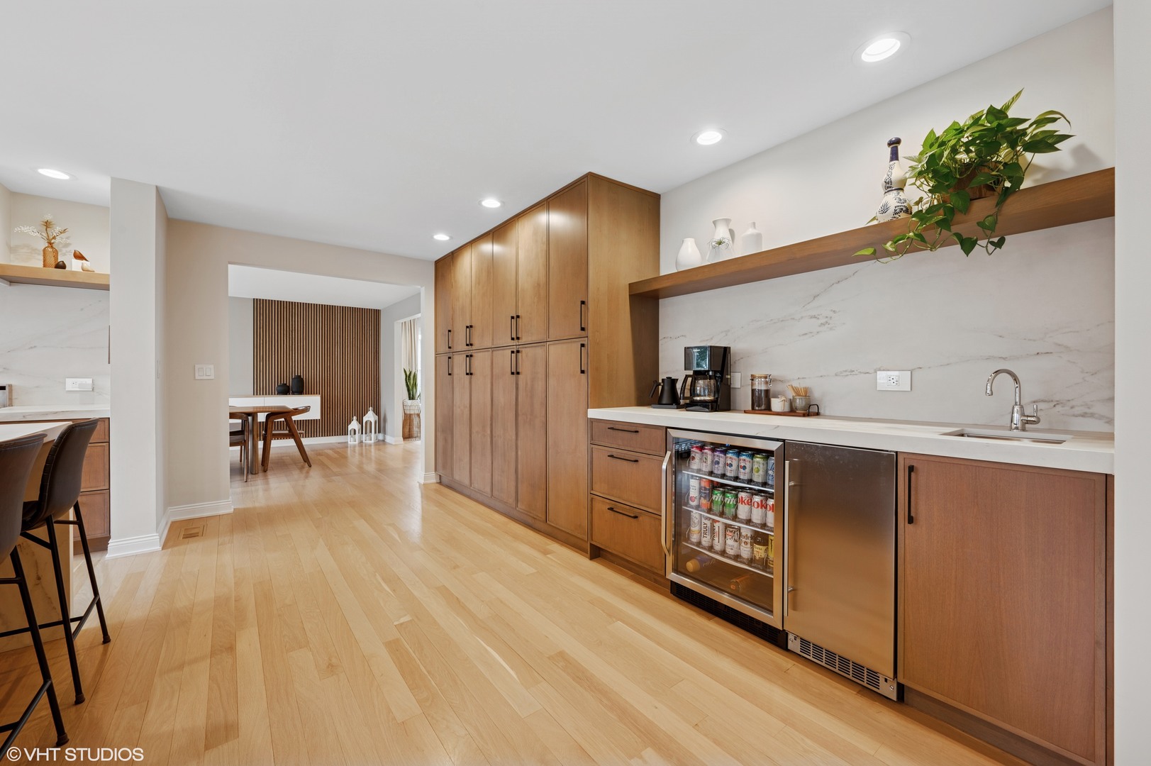 1115 Hunter Road Glenview, IL 60025 - Photo 9 of 34