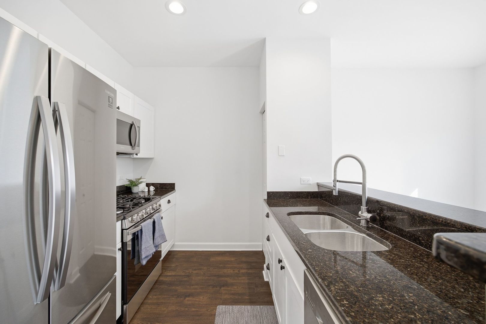 140 Enclave Circle, Unit C Bolingbrook, IL 60440 - Photo 5 of 18