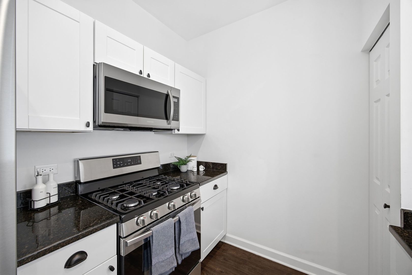 140 Enclave Circle, Unit C Bolingbrook, IL 60440 - Photo 6 of 18