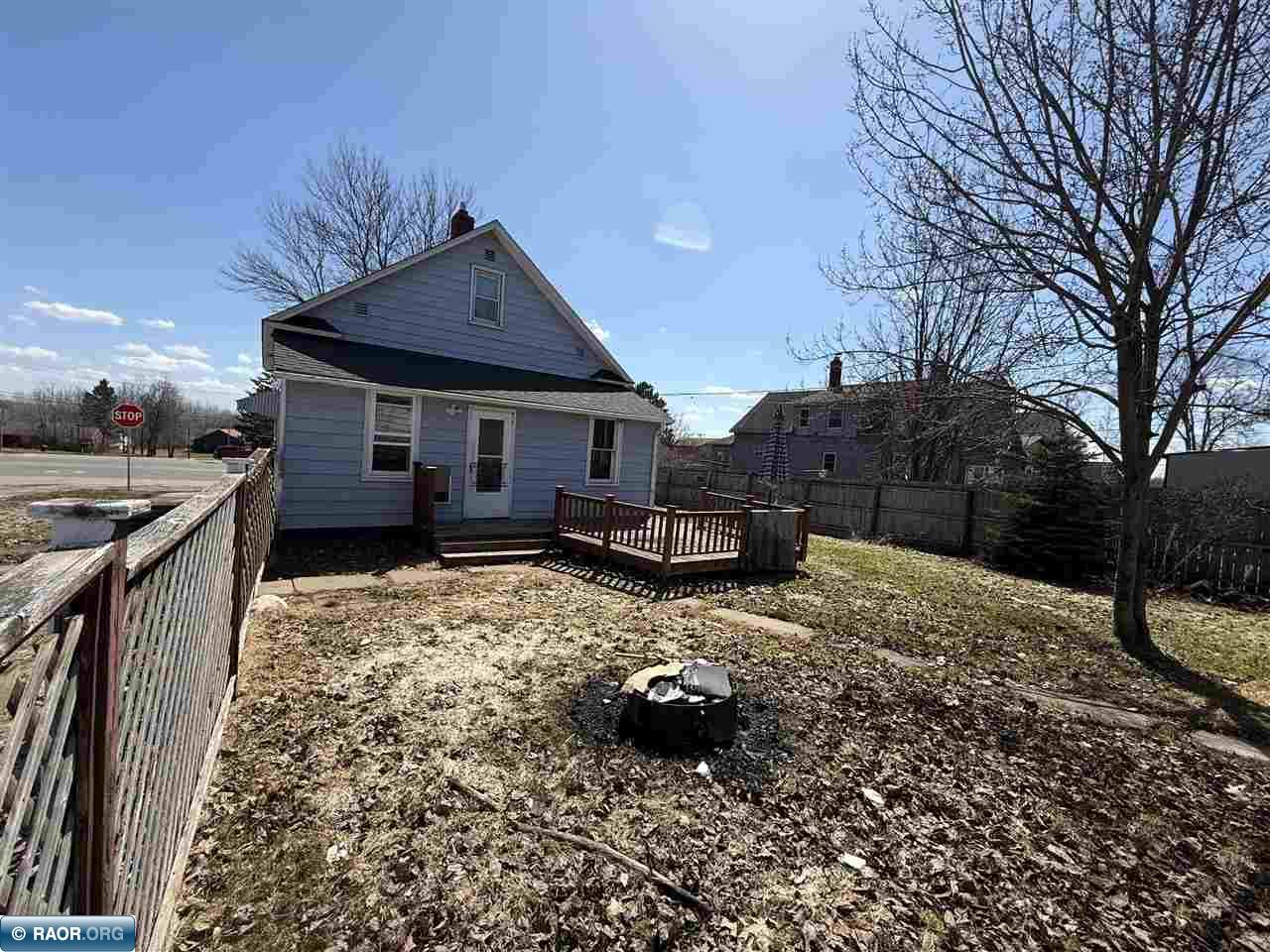 702 Broadway Gilbert, MN 55741 - Photo 4 of 50