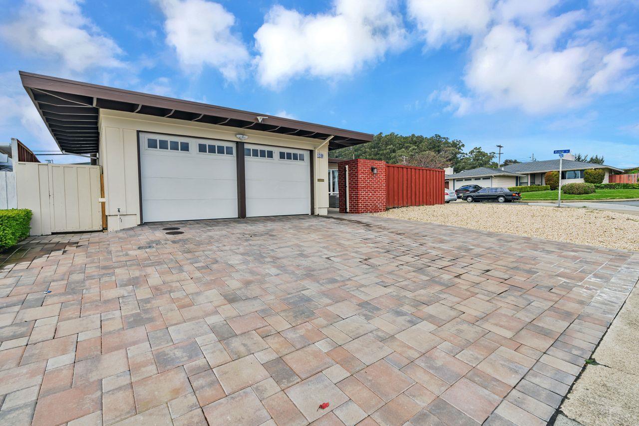 1209 Ridgewood Drive Millbrae, CA 94030 - Photo 4 of 25