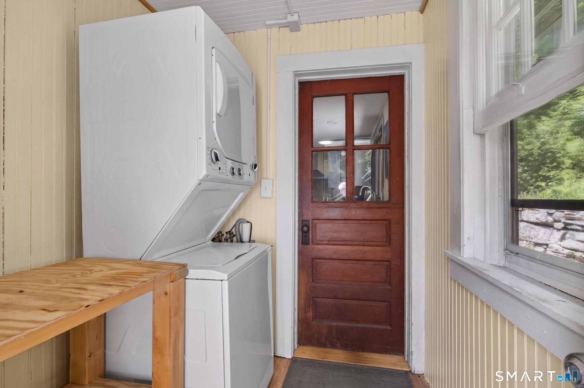 79 River Street Deep River, CT 06417 - Photo 20 of 40 a utility room with a washer and dryer