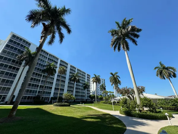 $3,100 | 3224 South Ocean Boulevard, Unit 113B, Highland Beach, FL 33487
