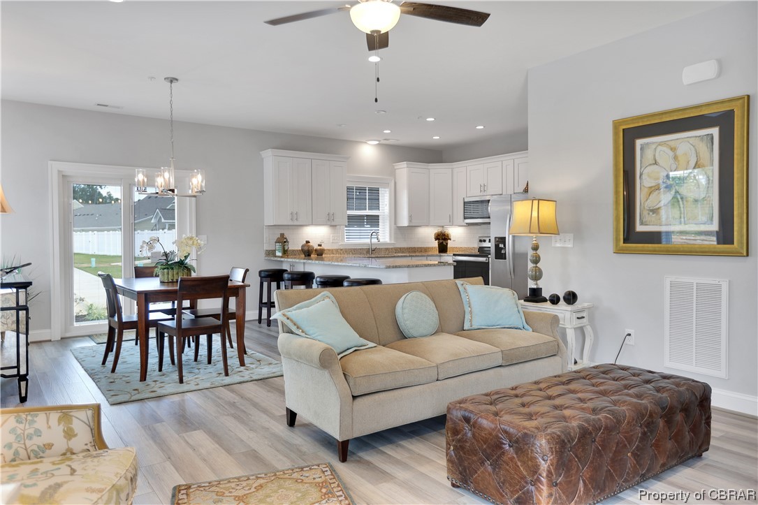 7384 South Sinclair Way, Unit E Gloucester, VA 23061 - Photo 5 of 14