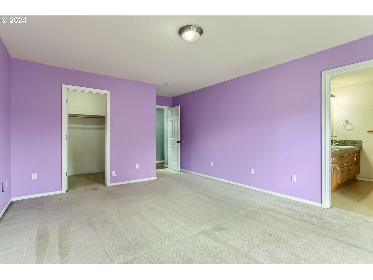 11405 Southeast Clinton Street Portland, OR 97266 - Photo 16 of 29 a empty room with window