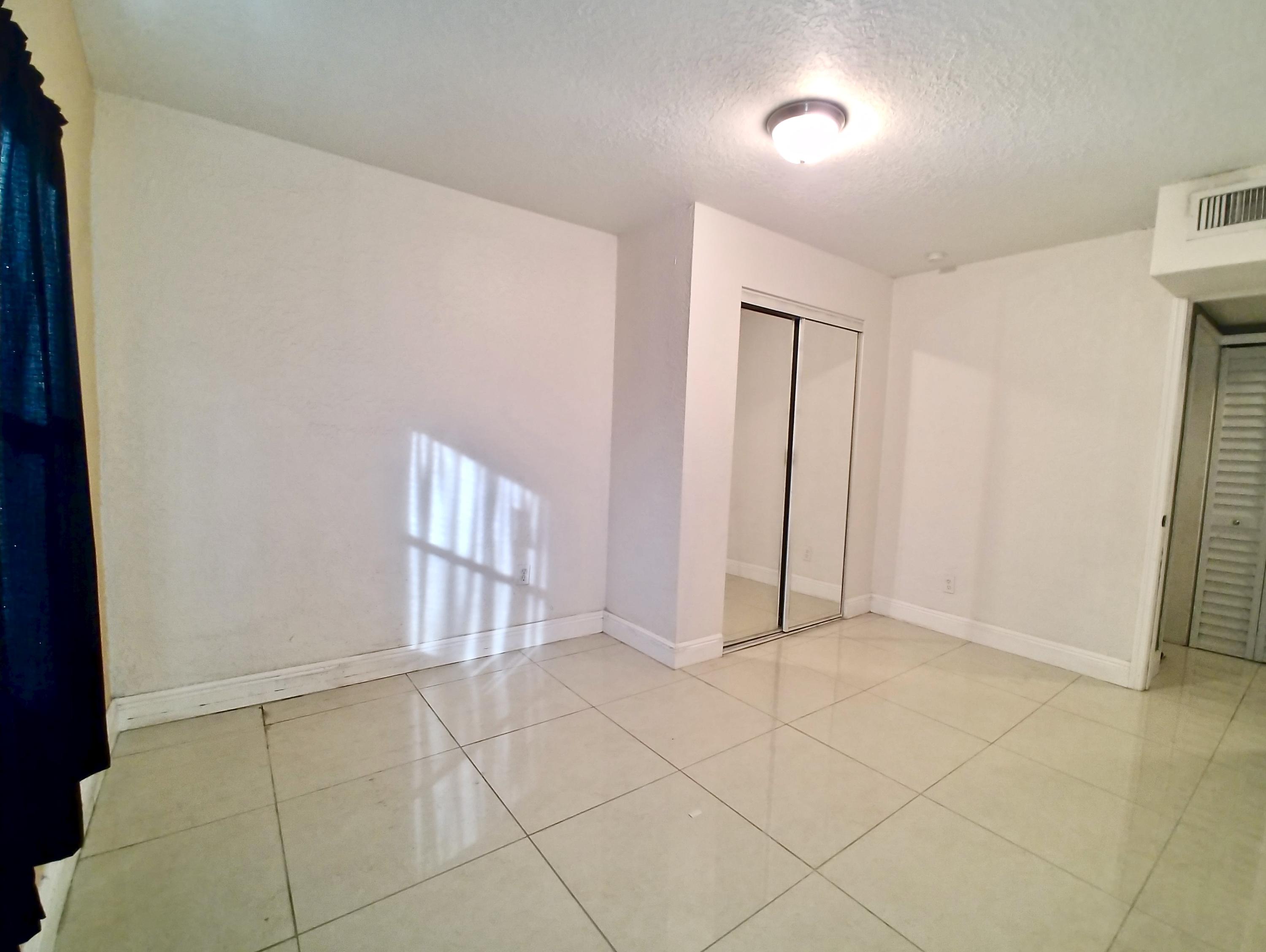 7898 Terrace Road Lake Worth, FL 33462 - Photo 11 of 21 fullsizeoutput_6bf