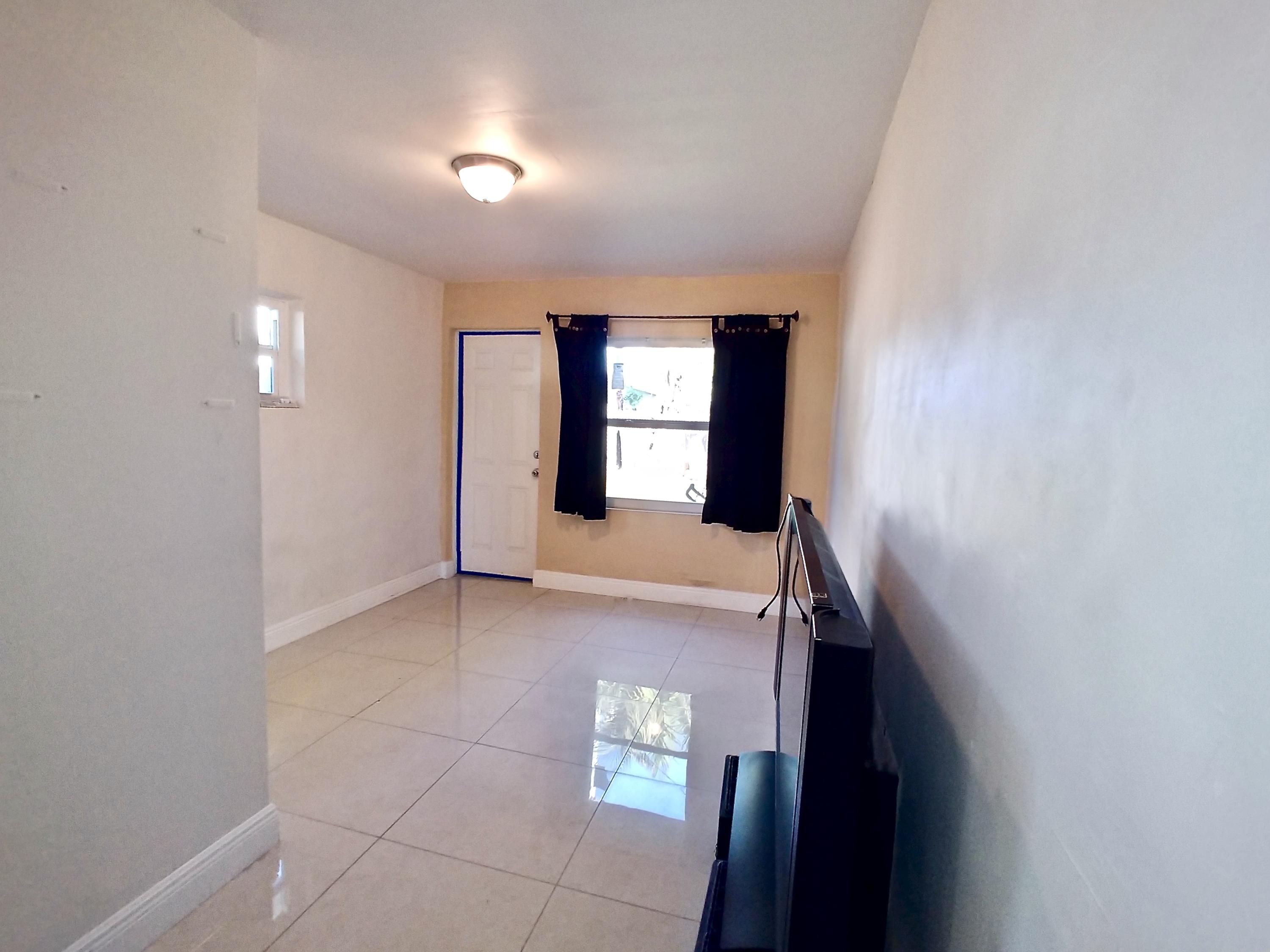 7898 Terrace Road Lake Worth, FL 33462 - Photo 12 of 21 fullsizeoutput_6c1