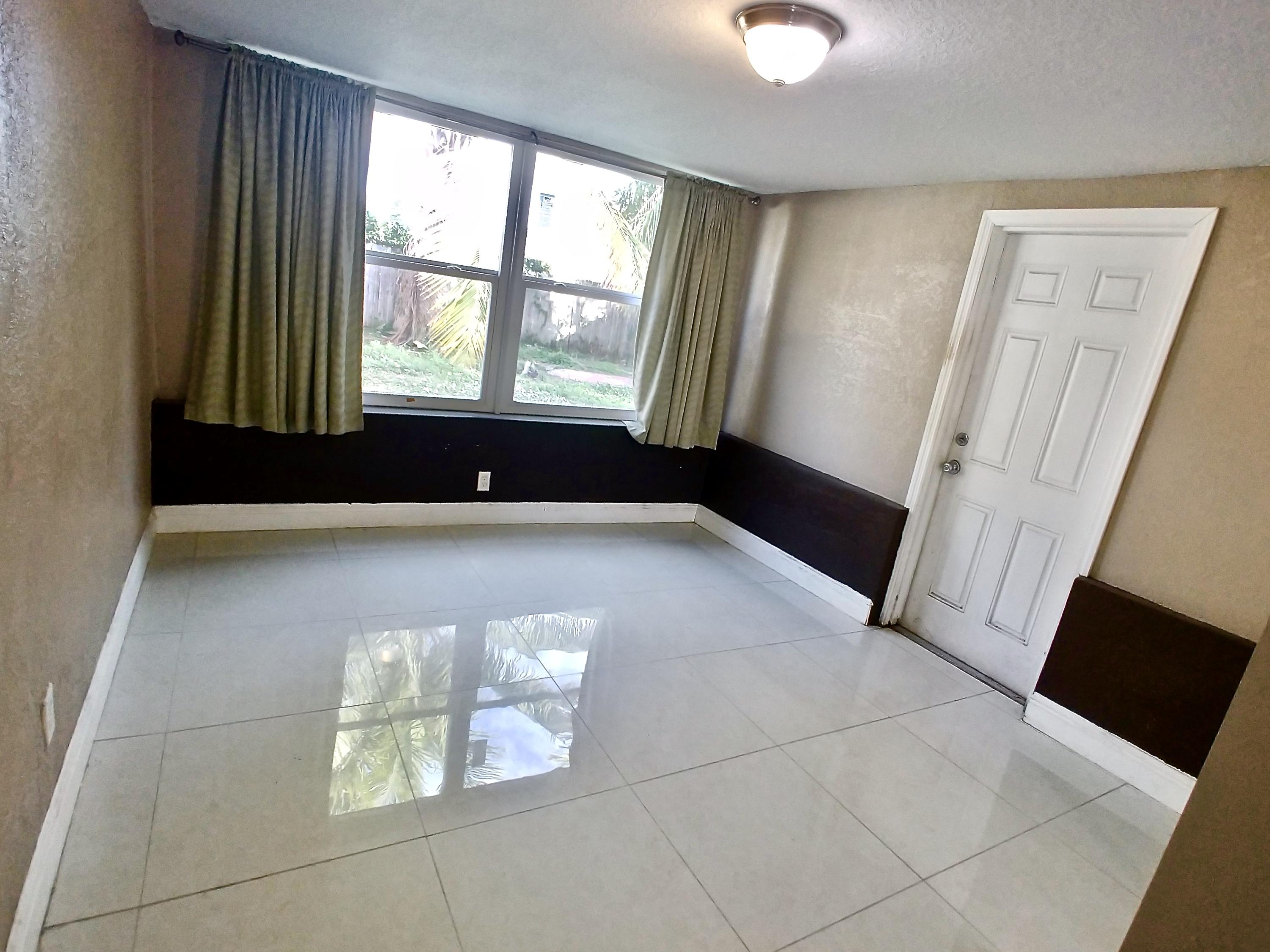 7898 Terrace Road Lake Worth, FL 33462 - Photo 17 of 21 fullsizeoutput_6cb