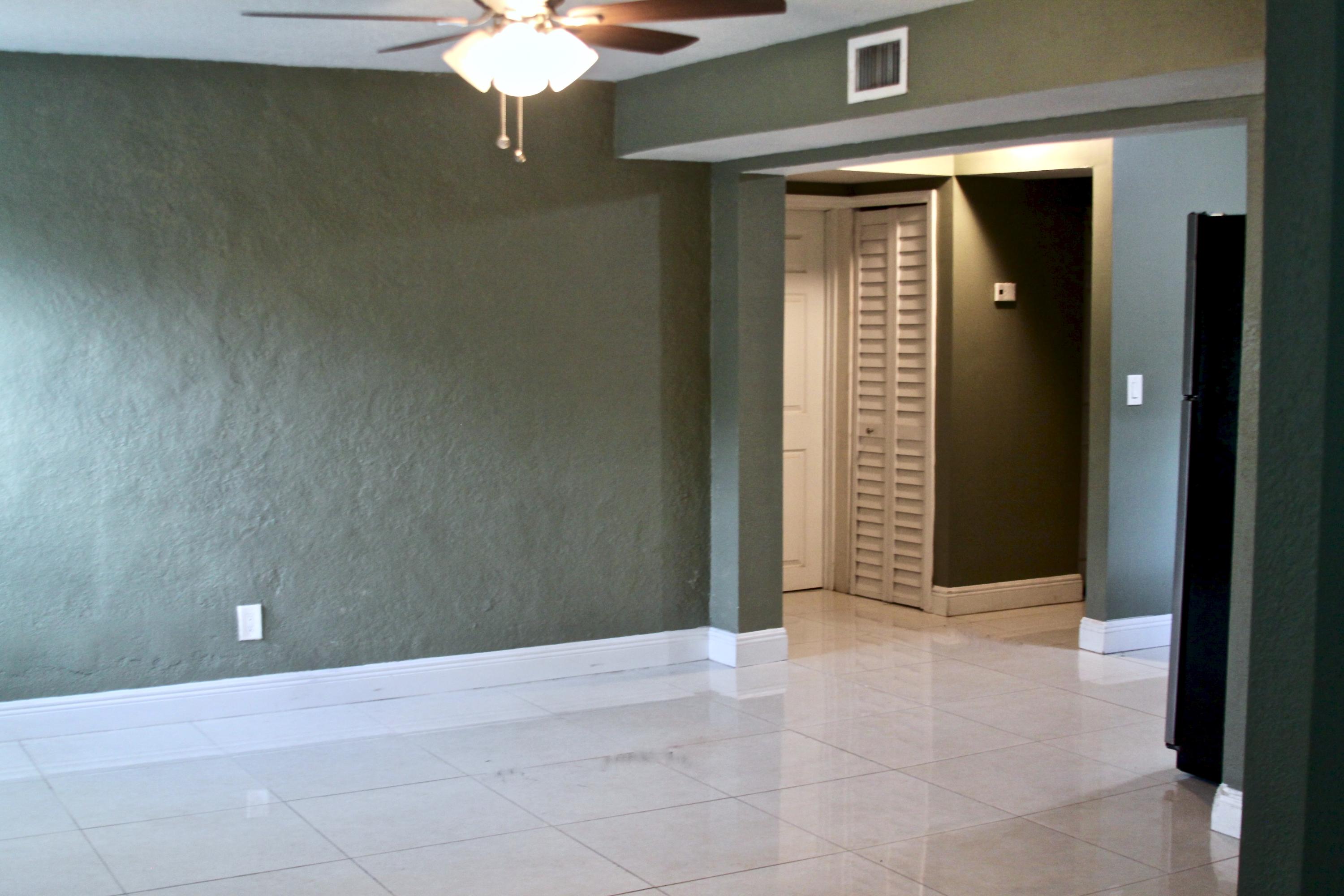 7898 Terrace Road Lake Worth, FL 33462 - Photo 5 of 21 fullsizeoutput_6af