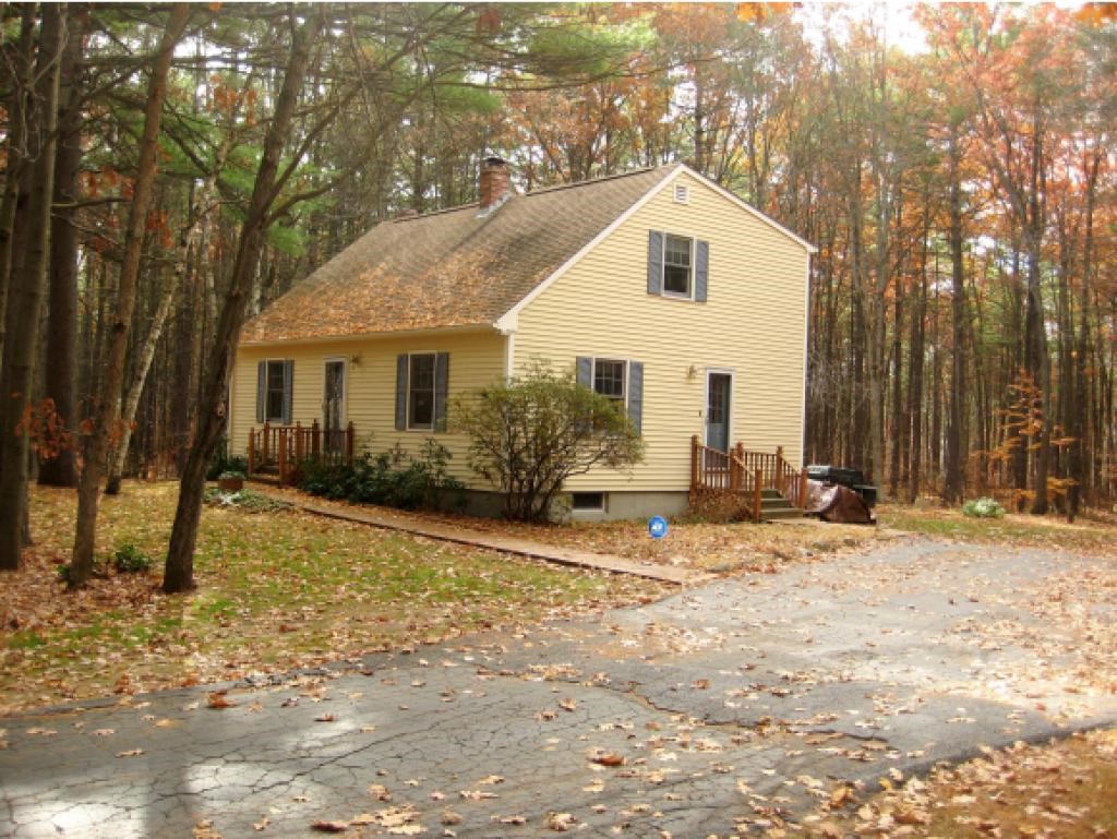 85 Hills Road Auburn, NH 03032 - Photo 2 of 16