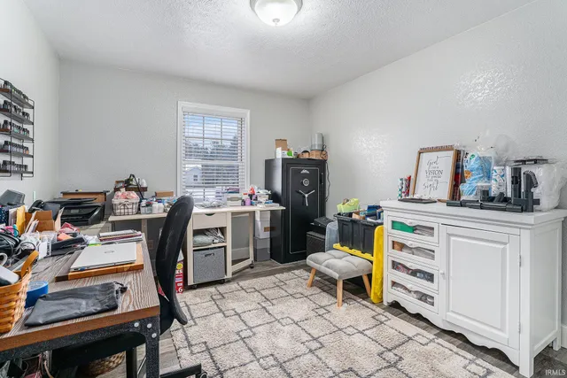 $348,500 | 11905 Sandbrooke Drive, Millersburg, IN 46543