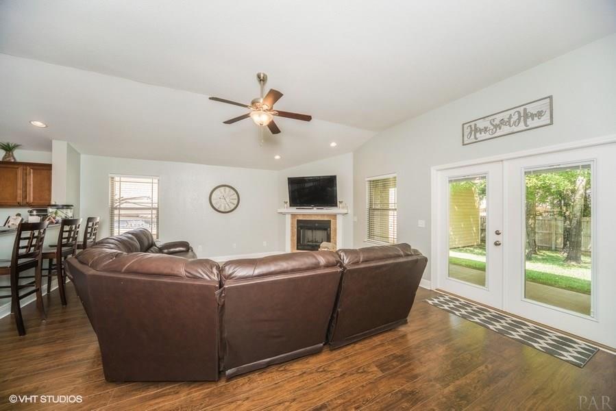 6129 Stonechase Boulevard Pace, FL 32571 - Photo 7 of 32