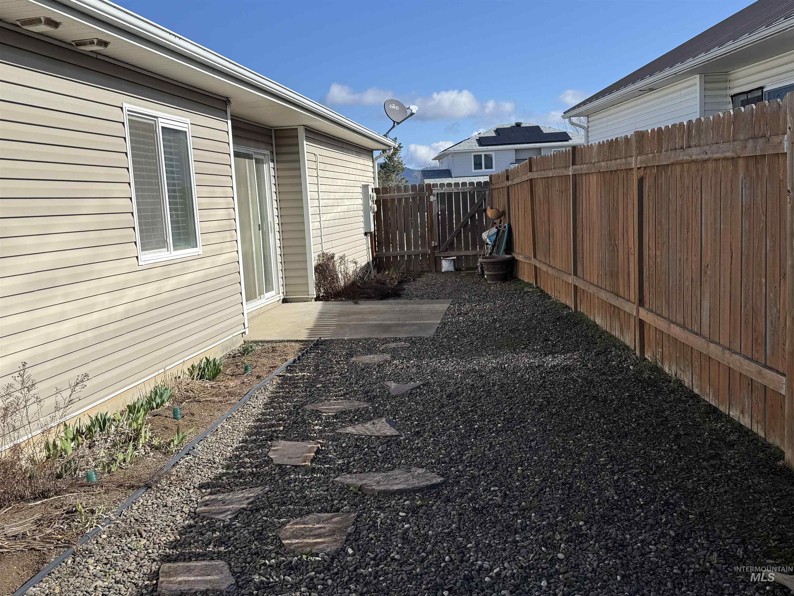 257 Pintail Lane Moscow, ID 83843 - Photo 24 of 28 Fenced backyard featuring a patio area