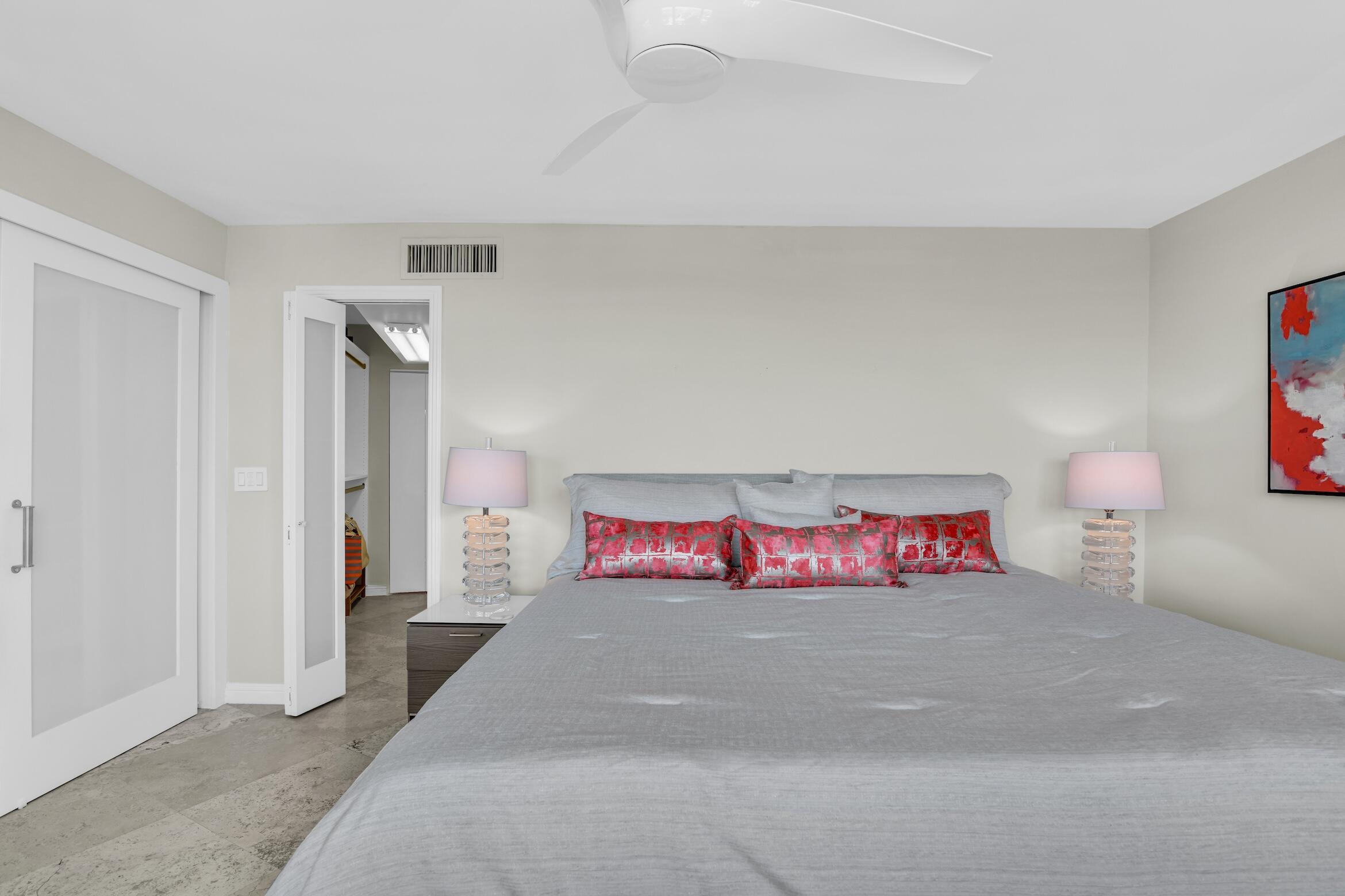 500 South Ocean Boulevard, Unit 1009 Boca Raton, FL 33432 - Photo 25 of 57 Guest Bedroom