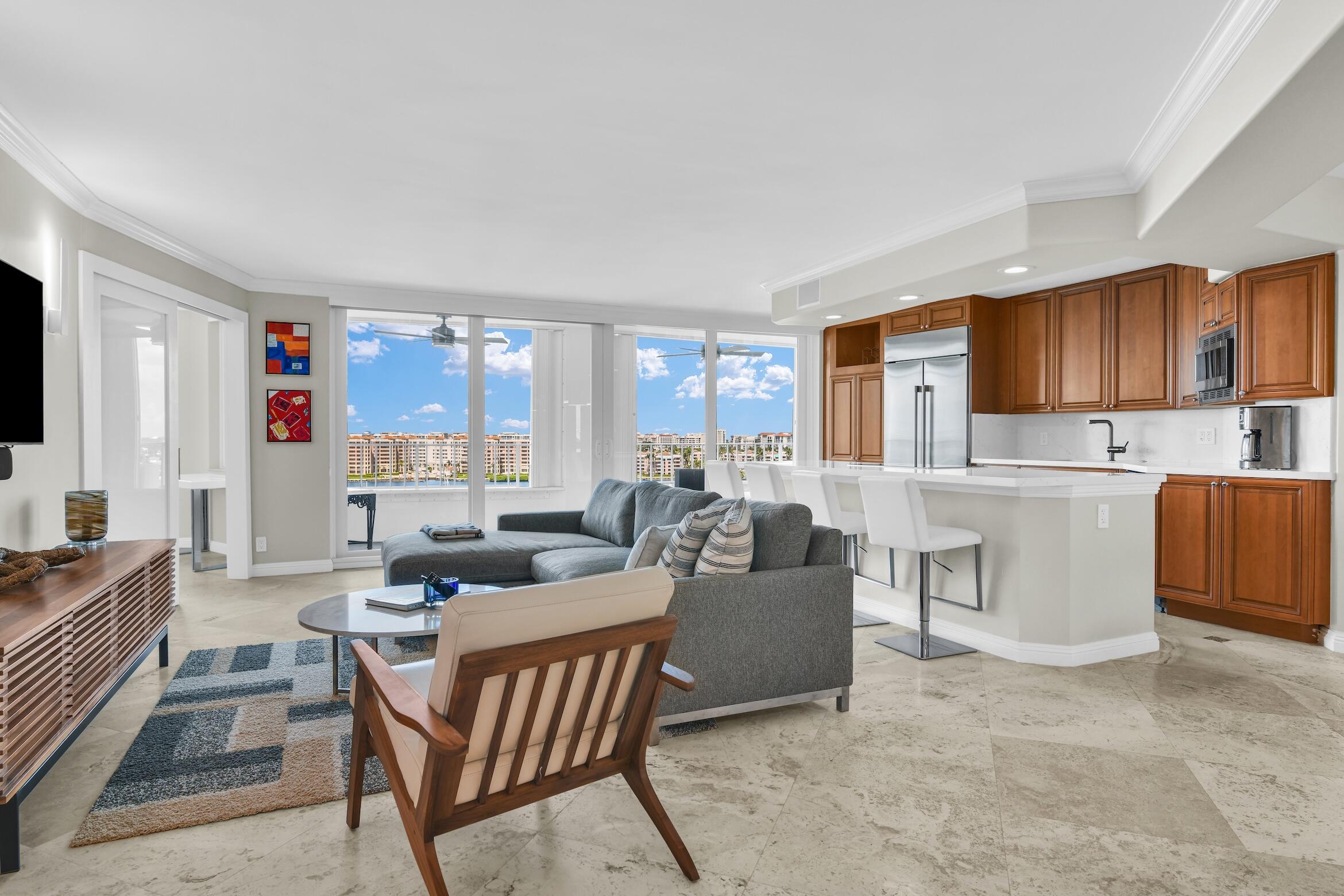 500 South Ocean Boulevard, Unit 1009 Boca Raton, FL 33432 - Photo 3 of 57 Living Room