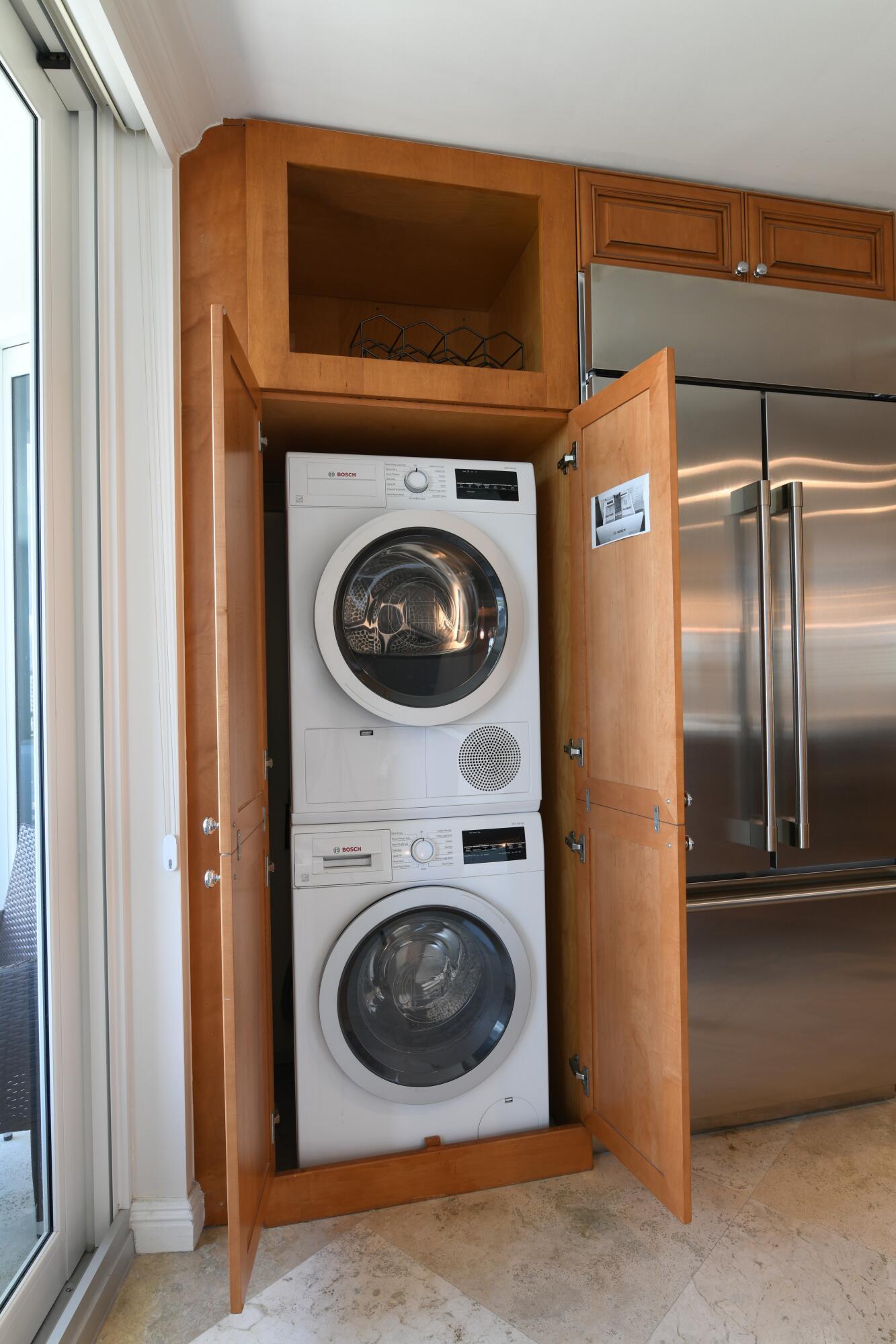 500 South Ocean Boulevard, Unit 1009 Boca Raton, FL 33432 - Photo 8 of 57 Laundry