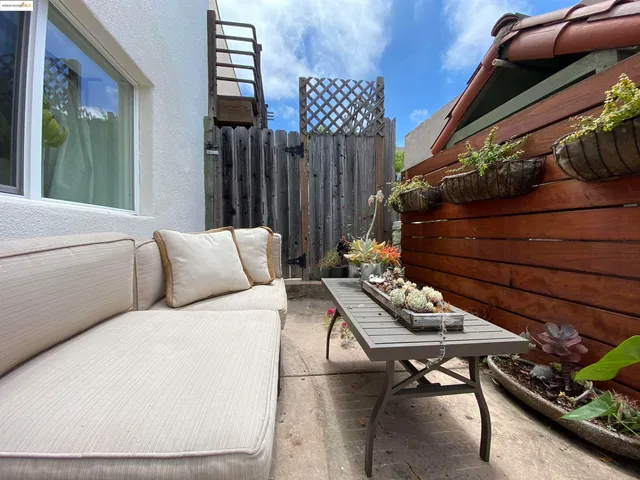 $3,500 | 838 Vermont Street, Oakland, CA 94610