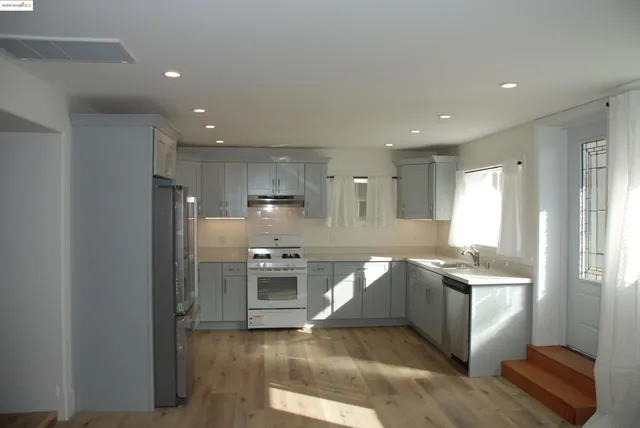 $3,500 | 838 Vermont Street, Oakland, CA 94610