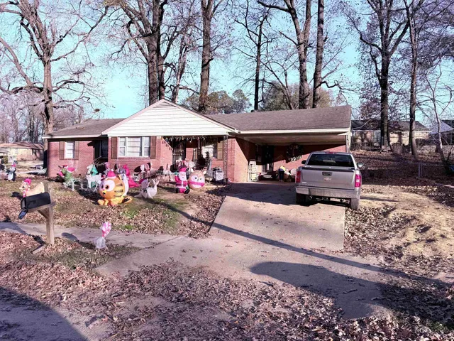 a view of outdoor space yard and patio