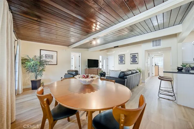 $938,888 | 6250 Coldwater Canyon Avenue, North Hollywood, CA 91606