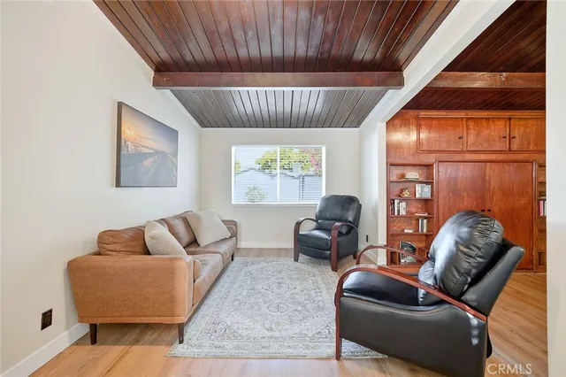 $938,888 | 6250 Coldwater Canyon Avenue, North Hollywood, CA 91606