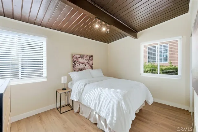 $938,888 | 6250 Coldwater Canyon Avenue, North Hollywood, CA 91606