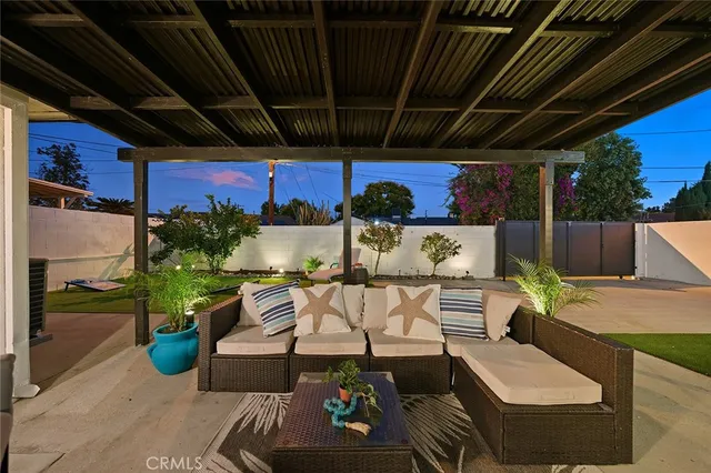 $938,888 | 6250 Coldwater Canyon Avenue, North Hollywood, CA 91606