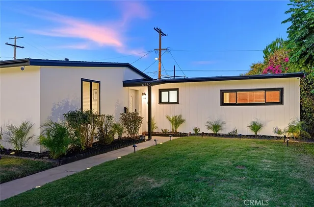 $938,888 | 6250 Coldwater Canyon Avenue, North Hollywood, CA 91606