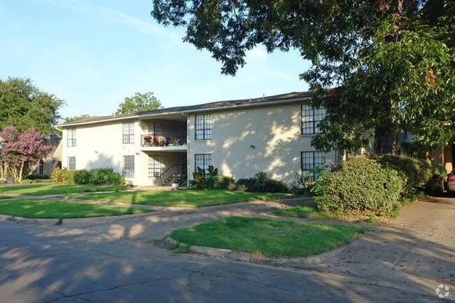 $999 | 5317 Junius Street, Unit 102, Dallas, TX 75214