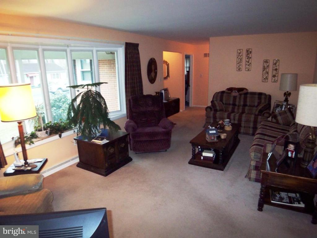 221 Landis Valley Road Lititz, PA 17543 - Photo 5 of 11
