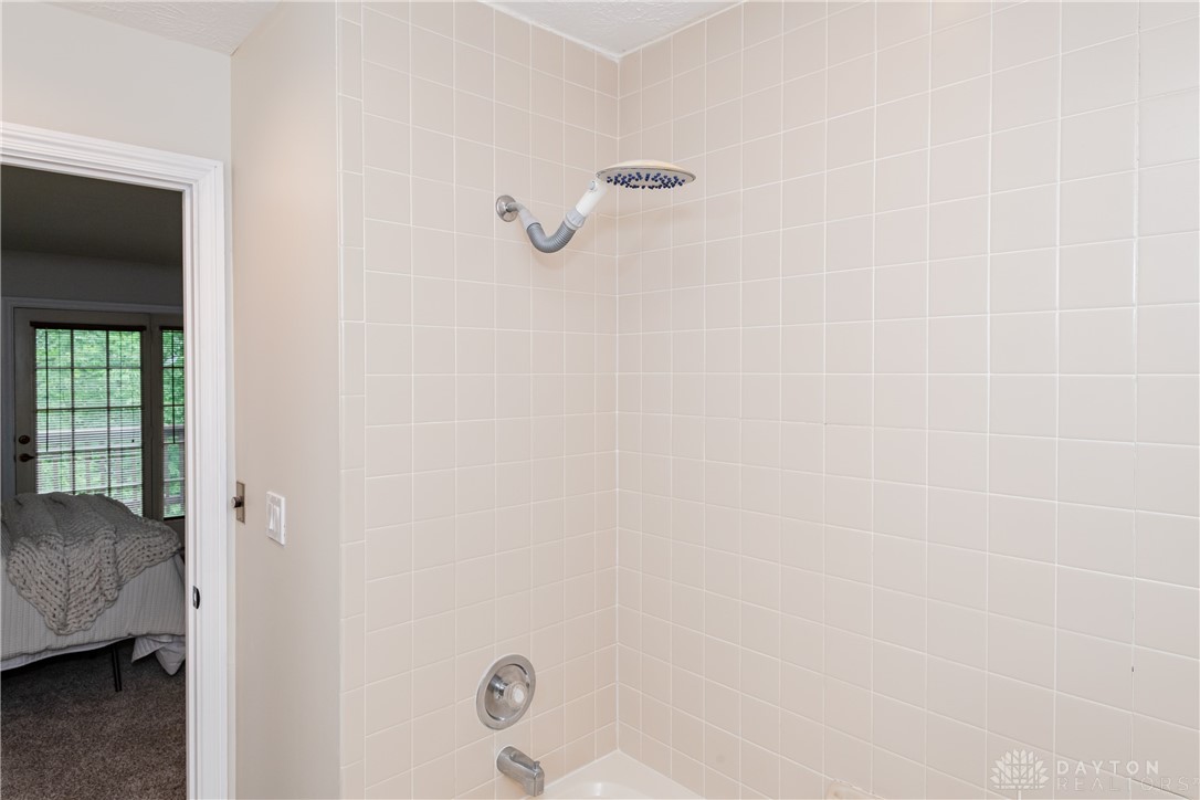 137 Cross Ridge Drive Kettering, OH 45429 - Photo 21 of 39