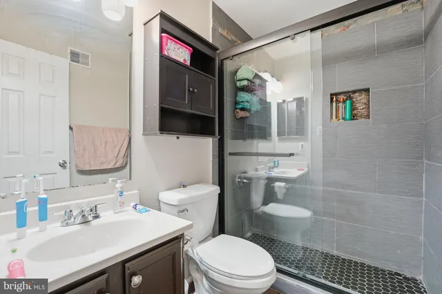 $450,000 | 8514 Charnwood Court, Manassas, VA 20111