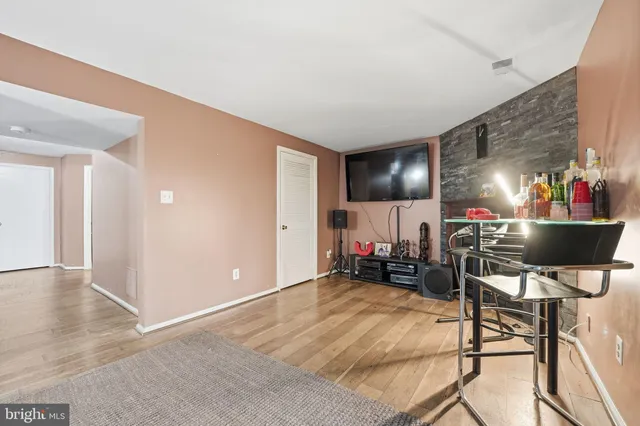 $450,000 | 8514 Charnwood Court, Manassas, VA 20111