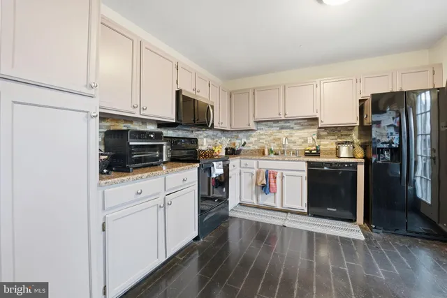 $450,000 | 8514 Charnwood Court, Manassas, VA 20111