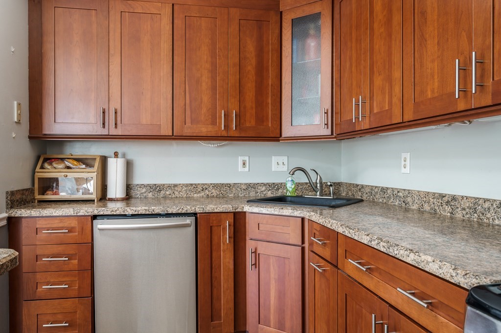 104 Johnson Road, Unit 1202 Chicopee, MA 01022 - Photo 12 of 30