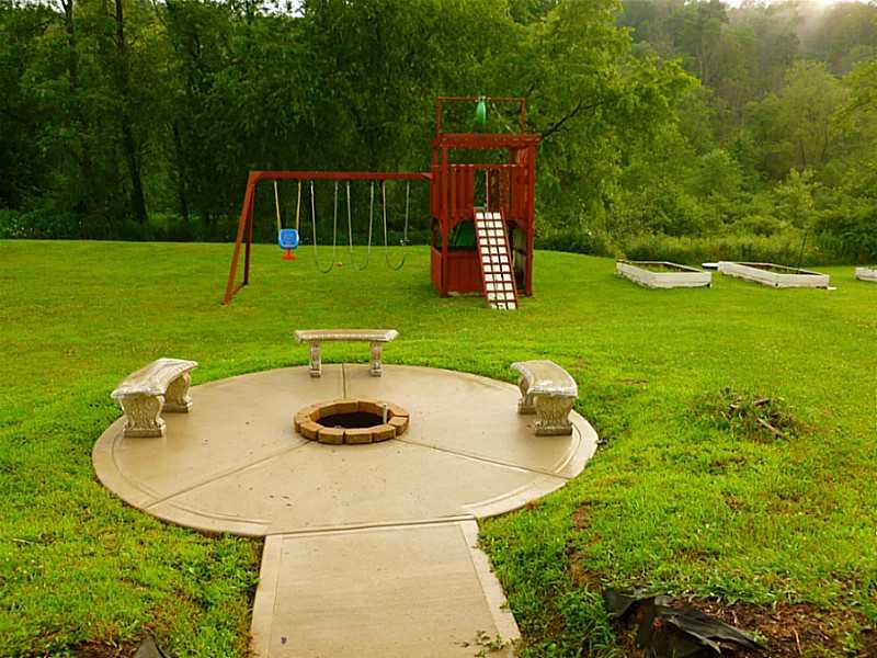 326 Snowden Road Hookstown, PA 15050 - Photo 19 of 24 Yard/Garden.