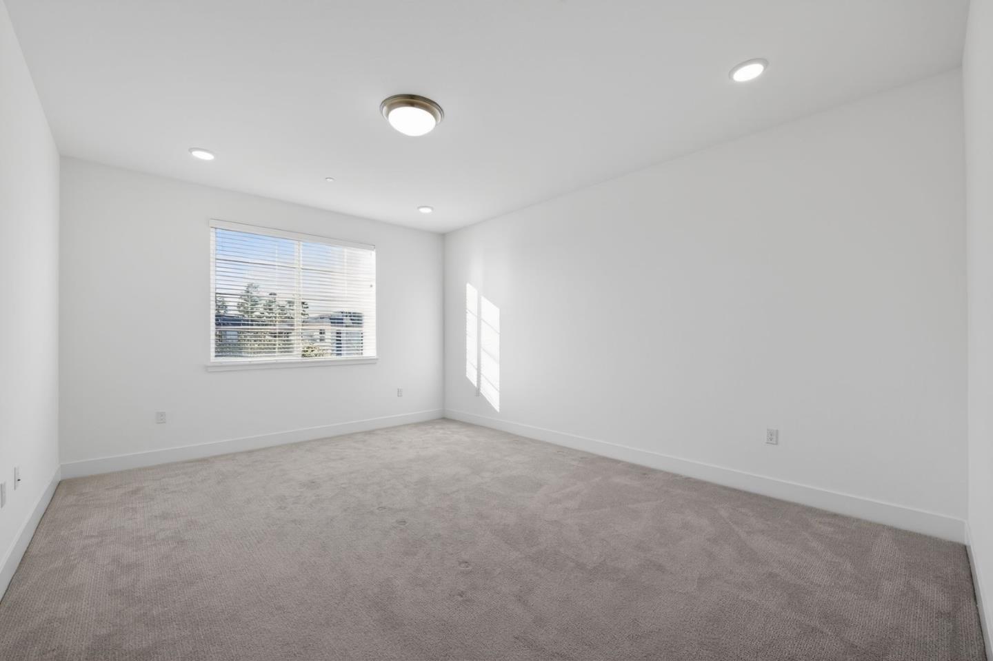 392 Line Street Hayward, CA 94544 - Photo 13 of 35