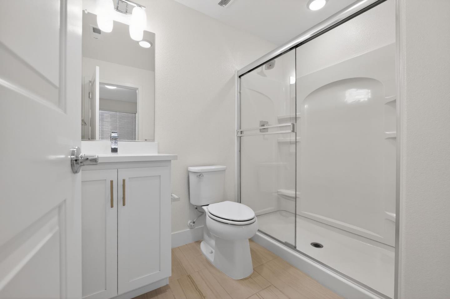 392 Line Street Hayward, CA 94544 - Photo 29 of 35