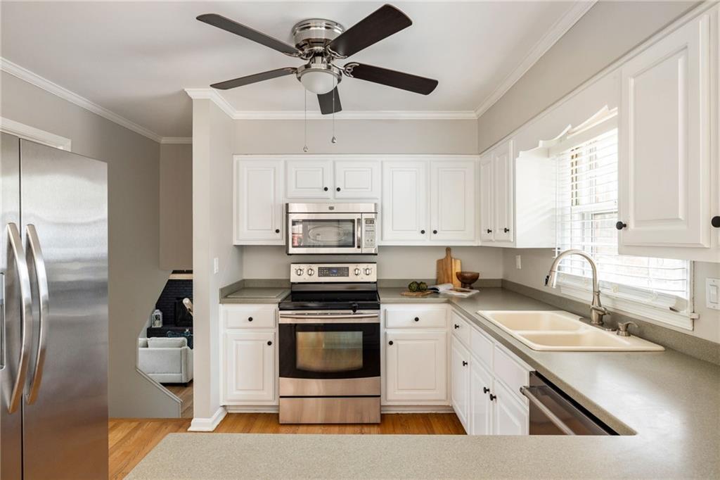 1926 Brocken Way Tucker, GA 30084 - Photo 11 of 34