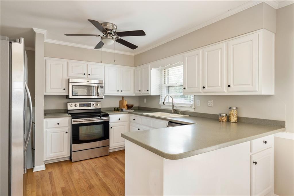 1926 Brocken Way Tucker, GA 30084 - Photo 9 of 34