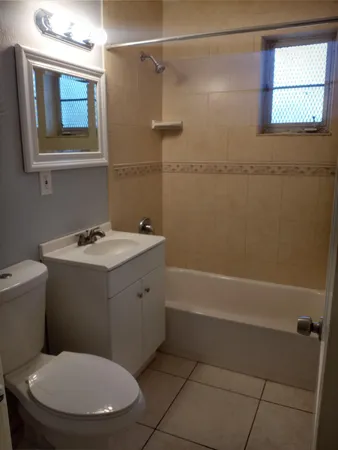 $1,950 | 522 West 3rd Street, Riviera Beach, FL 33404